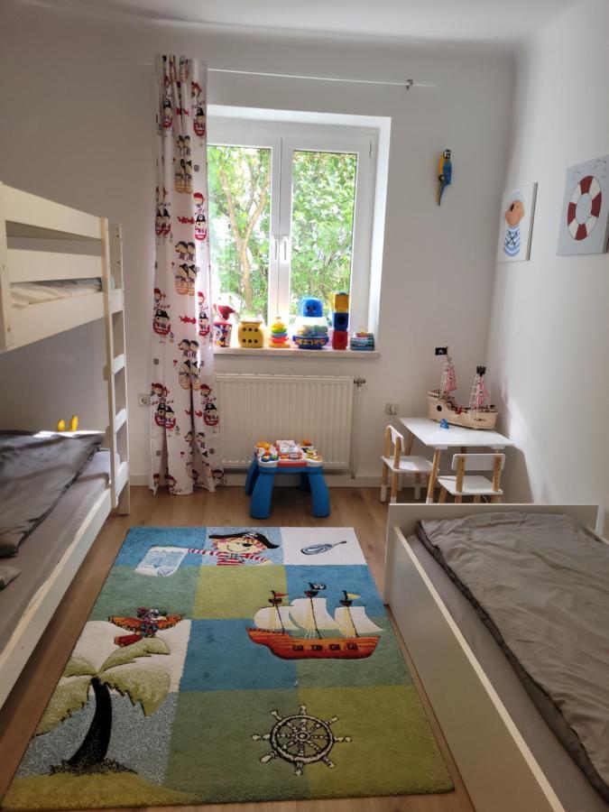 FAMILY APARTMENT LINZ Wohnen mit Garten am Fusse des Pöstlingbergs TOP LAGE Villenviertel Exterior foto